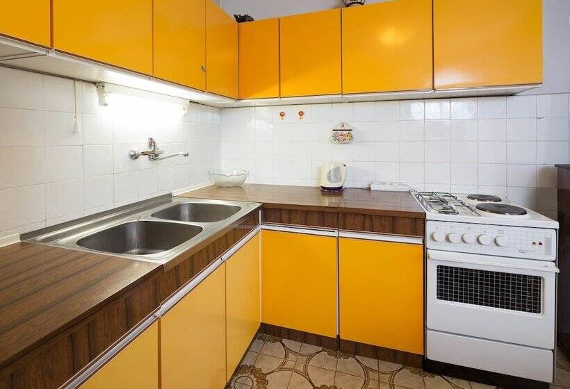 Apartments Marija Brac