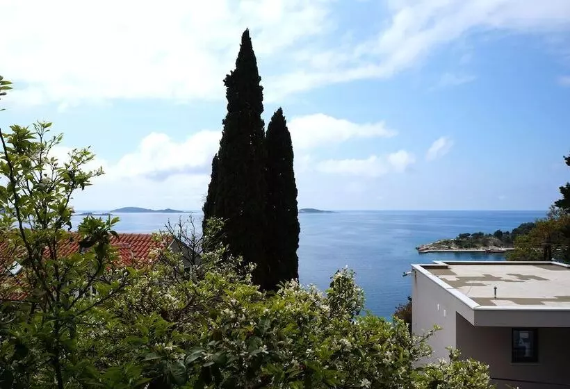 Majatalo Guest House Medine