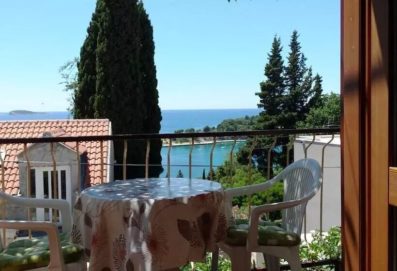 Majatalo Guest House Medine