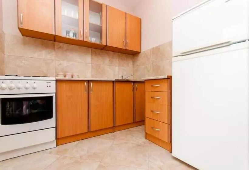 Apartments Mladen