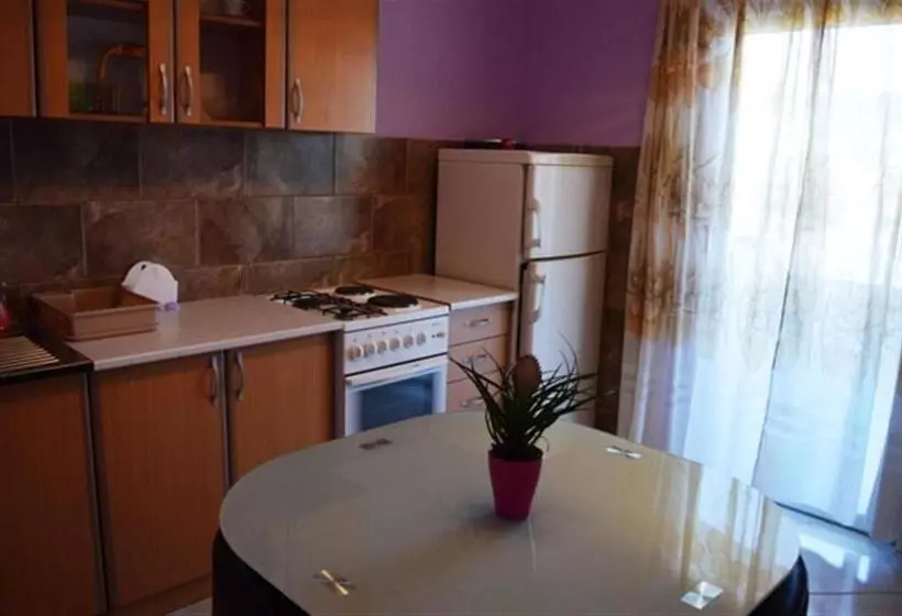 Apartments Mladen
