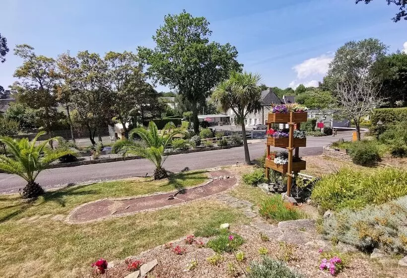 Hotelli Camping Du Manoir De Penn Ar Ster