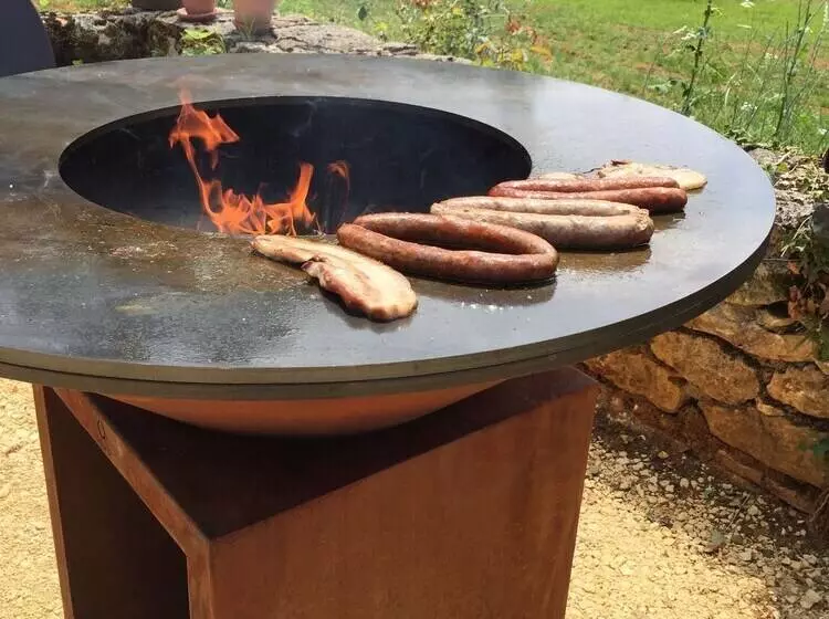 Hotelli Ecolodge Mombret Haut