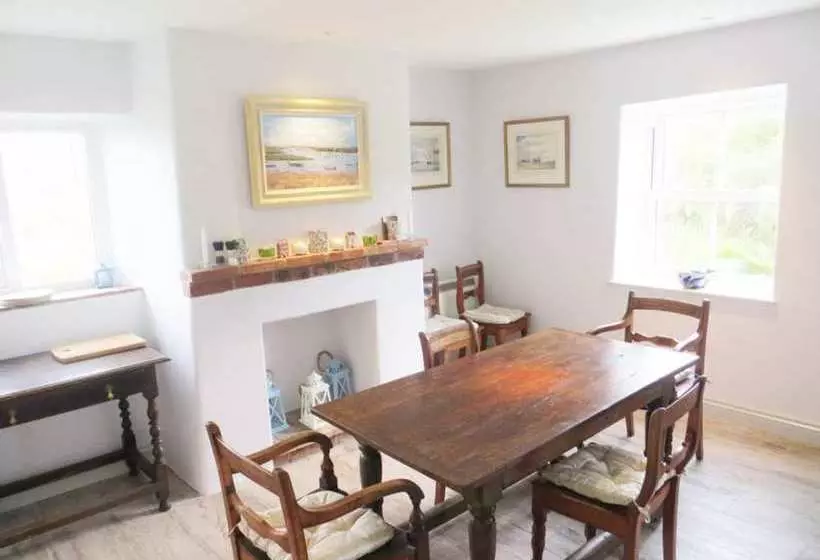 Island House...unique Situation With Harbour Views