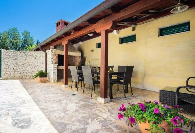 Villa Edo Charme Homes
