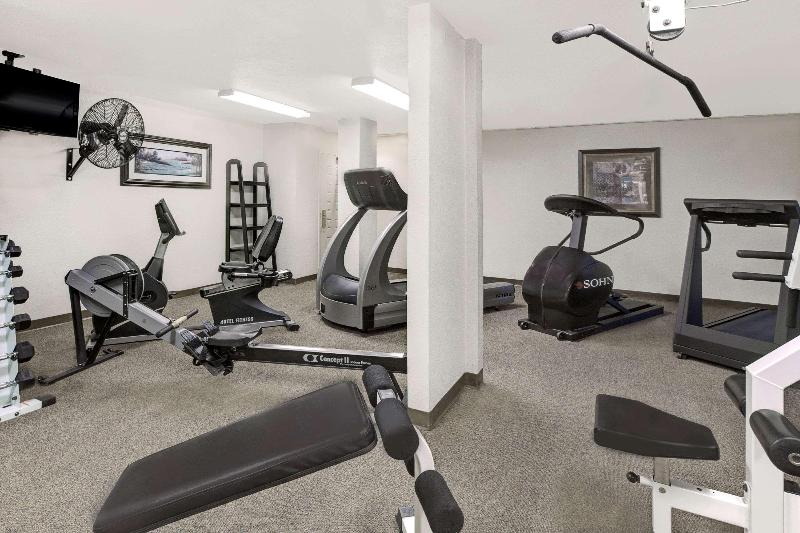 هتل Value Suites Extended Stay Arlington