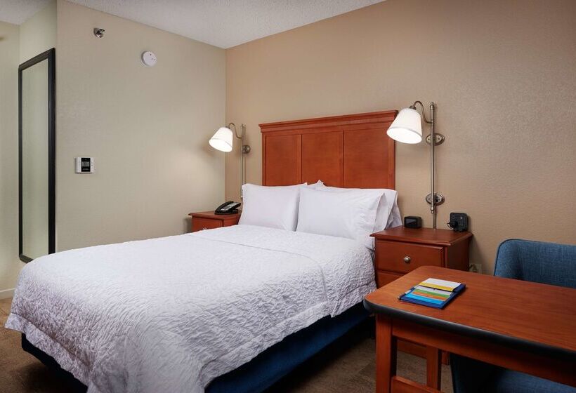 هتل Hampton Inn Ann Arborsouth