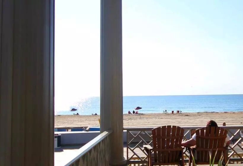 Hotelli Harrison Hall