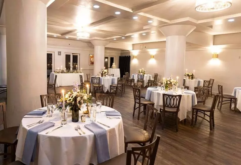 Haywood Park Hotel, Ascend Hotel Collection