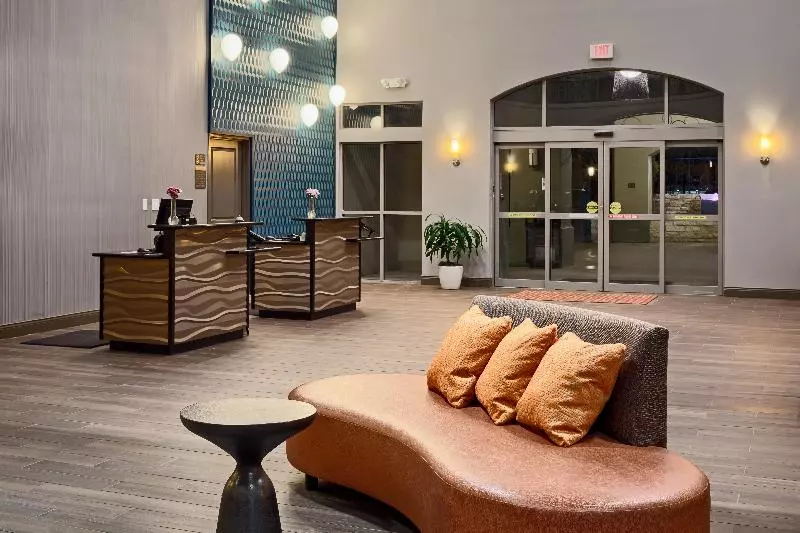 هتل Indigo San Antonio Riverwalk, An Ihg