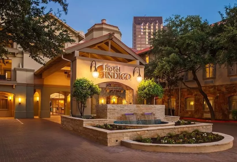 هتل Indigo San Antonio Riverwalk, An Ihg