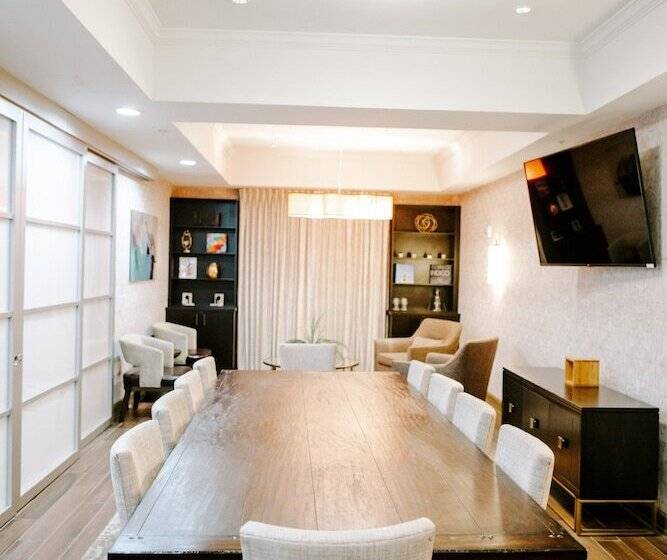 هتل Indigo San Antonio Riverwalk, An Ihg