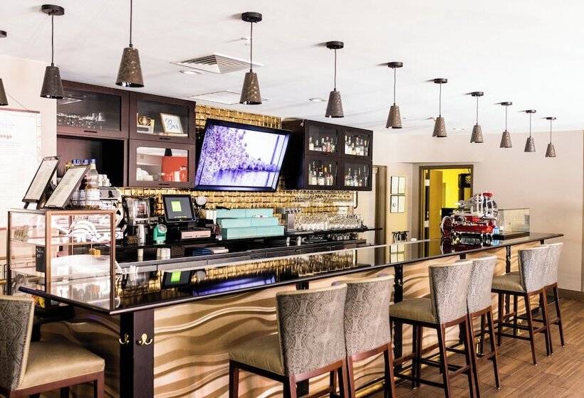 هتل Indigo San Antonio Riverwalk, An Ihg