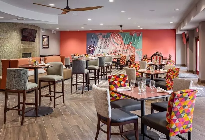 هتل Indigo San Antonio Riverwalk, An Ihg