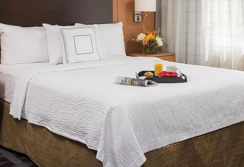 هتل Towneplace Suites Old Mill District, Bend Near Mt Bachelor