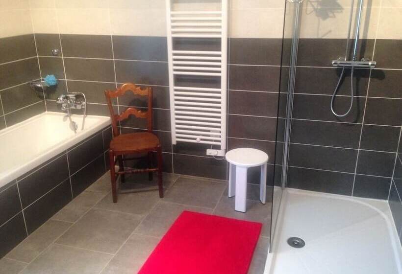 تختخواب و صبحانه Chambres D Hôtes Des Tourelles