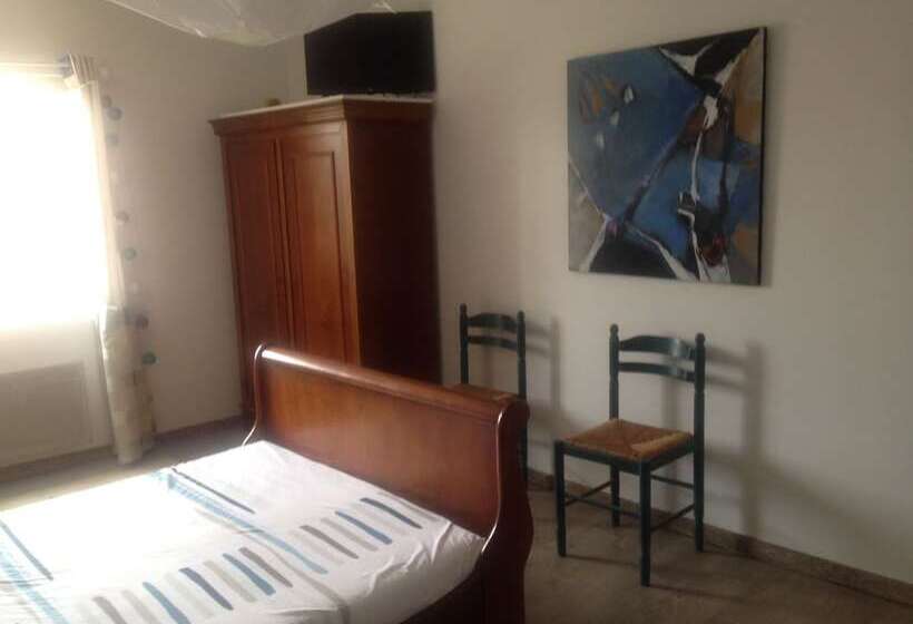 تختخواب و صبحانه Chambres D Hôtes Des Tourelles