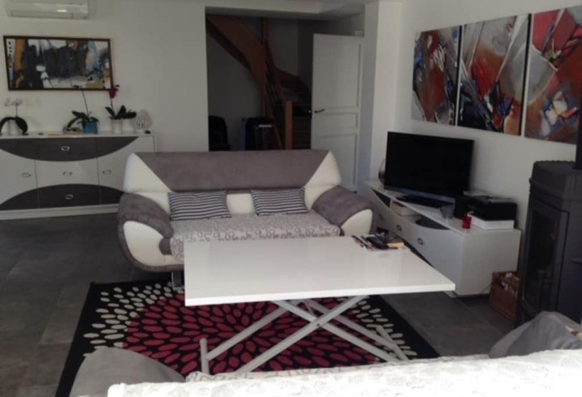 تختخواب و صبحانه Chambres D Hôtes Des Tourelles