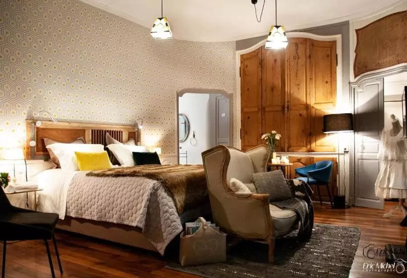 تختخواب و صبحانه Suite La Pérouse