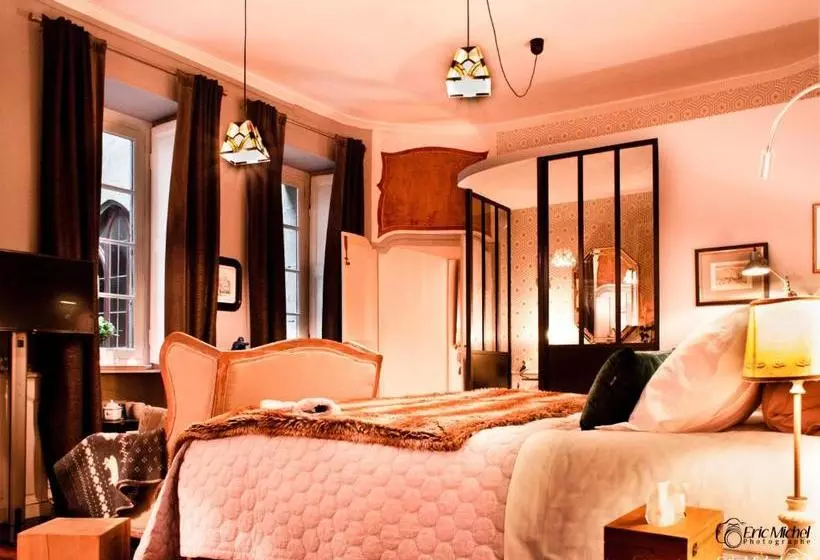 تختخواب و صبحانه Suite La Pérouse