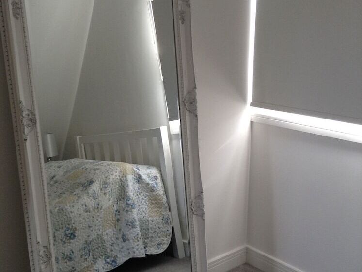 Central Windsor Apartments