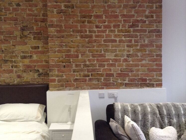 Central Windsor Apartments