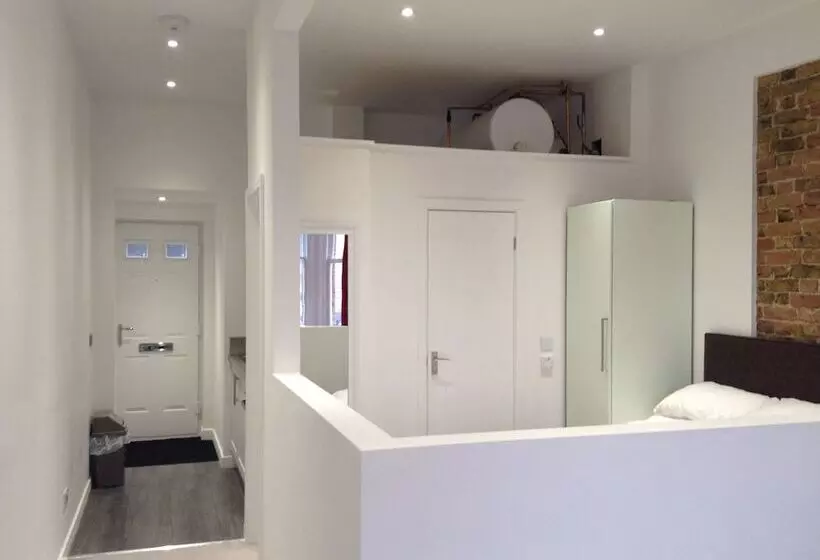 Central Windsor Apartments