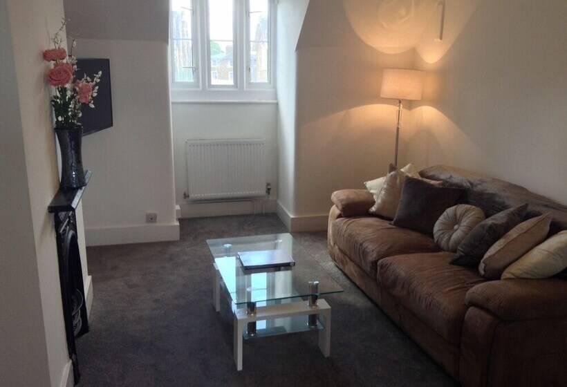 Central Windsor Apartments