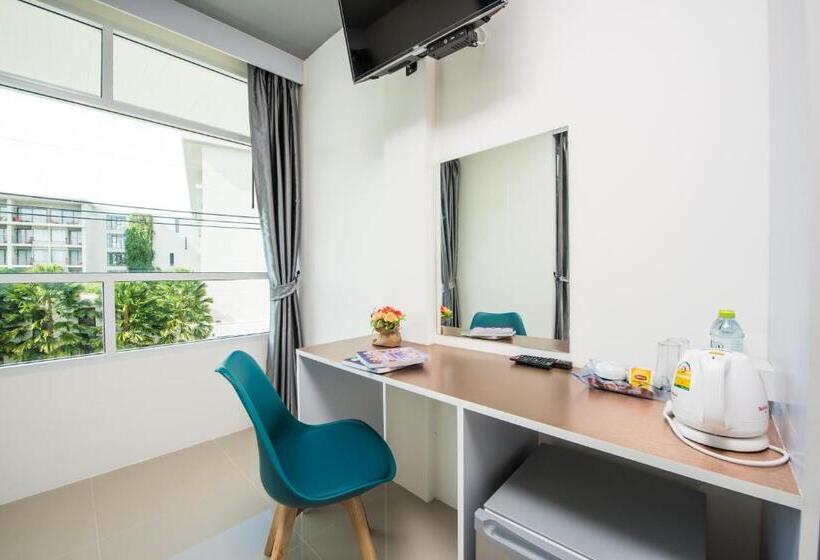 פונדק Slowlife Beach