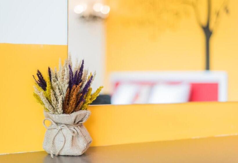 פונדק Slowlife Beach