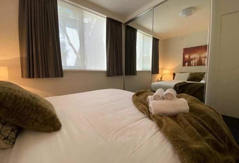 Melbourne Beachside Apartment