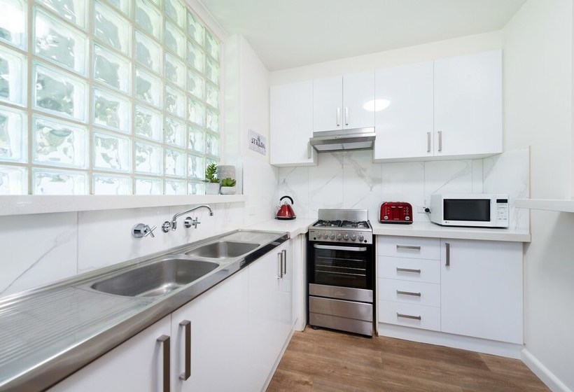 Melbourne Beachside Apartment