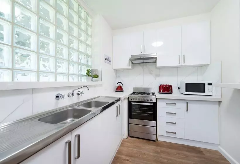 Melbourne Beachside Apartment