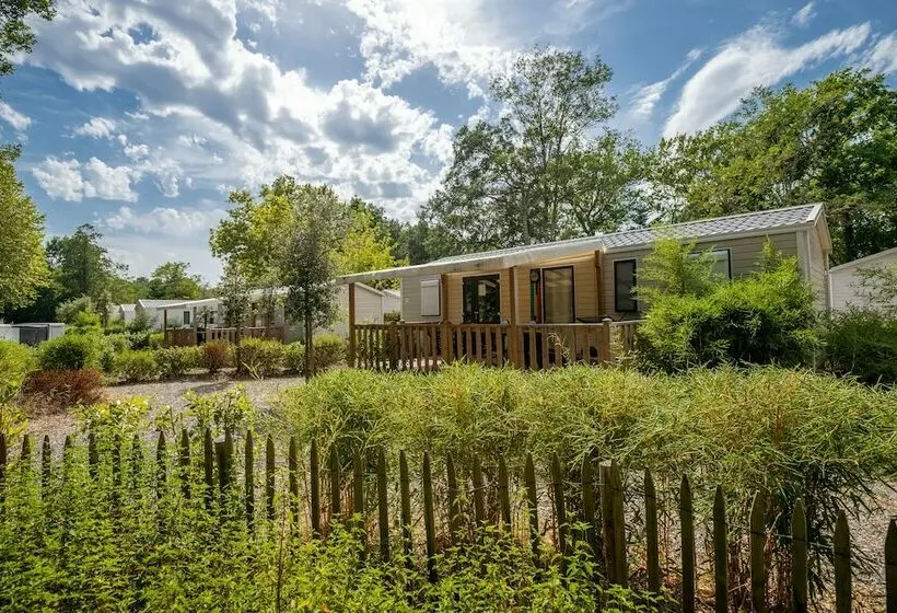 هتل Camping Domaine De La Forge
