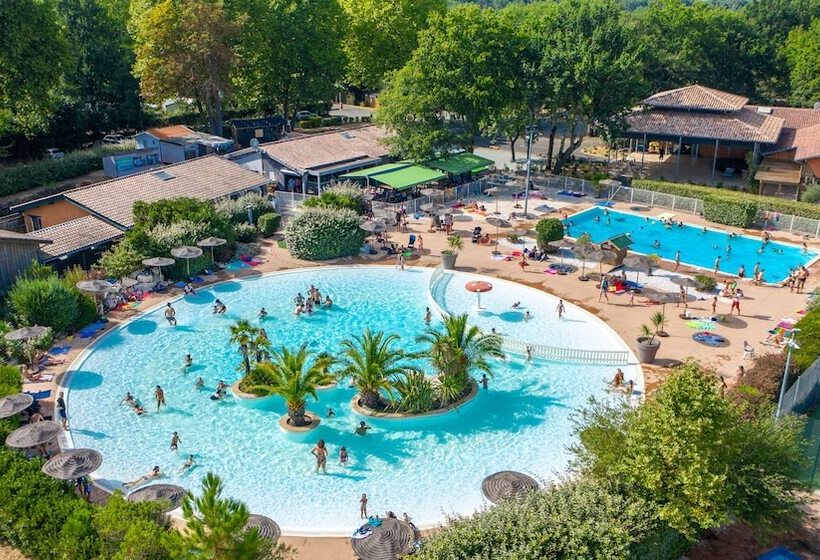 فندق Camping Domaine De La Forge