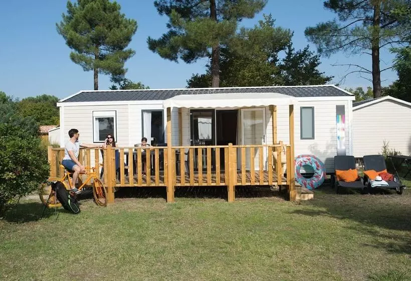 هتل Camping Domaine De La Forge