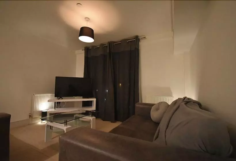 Nautica Apartments Ipswich