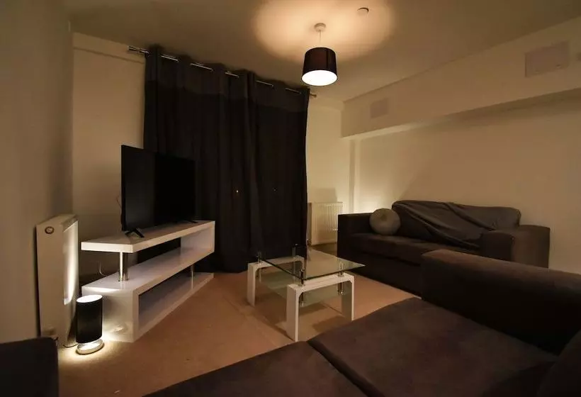 Nautica Apartments Ipswich