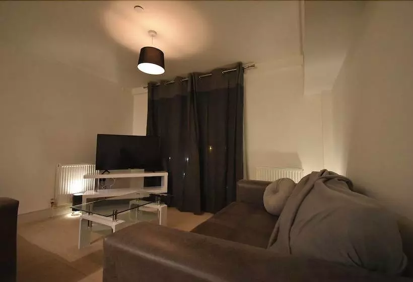 Nautica Apartments Ipswich