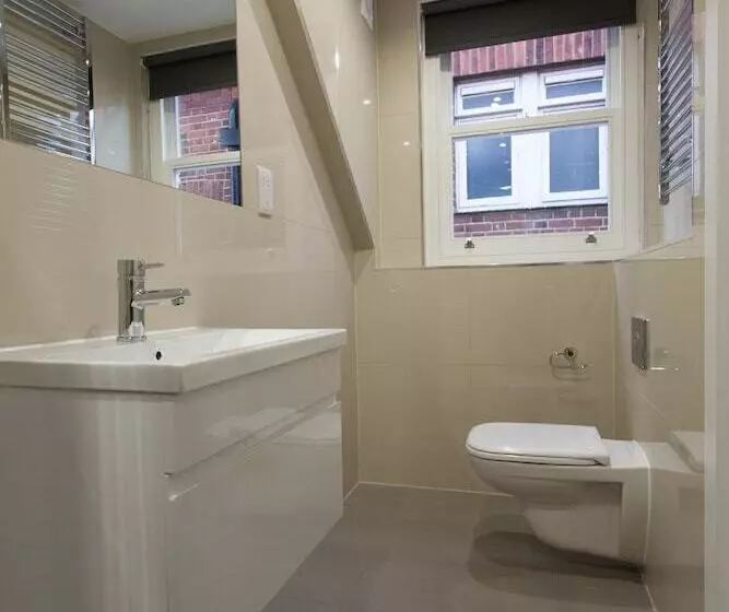 North West 6 Apartments