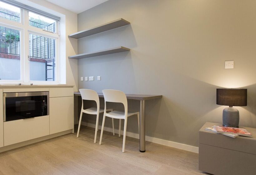 North West 6 Apartments