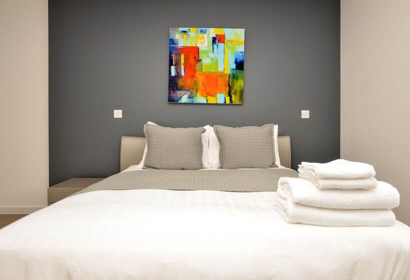 North West 6 Apartments