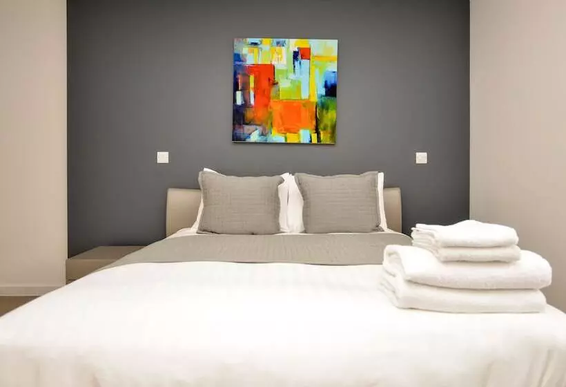 North West 6 Apartments