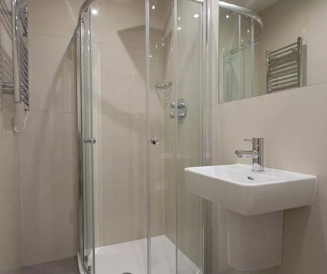 North West 6 Apartments