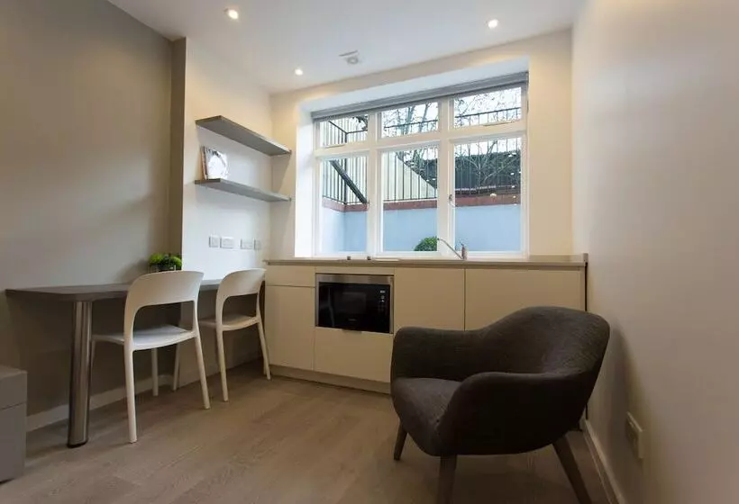 North West 6 Apartments