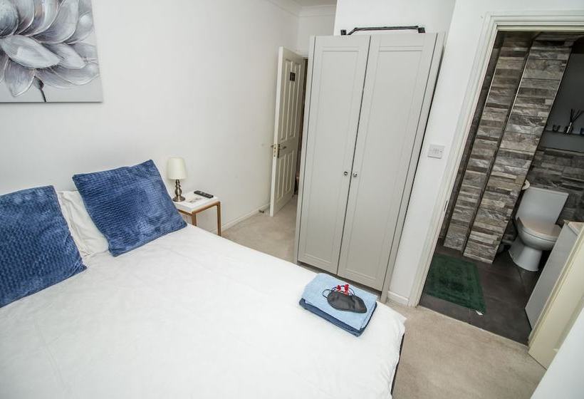 Pension (Hôtel basse catégorie) Beautiful Rooms Near Excel Center