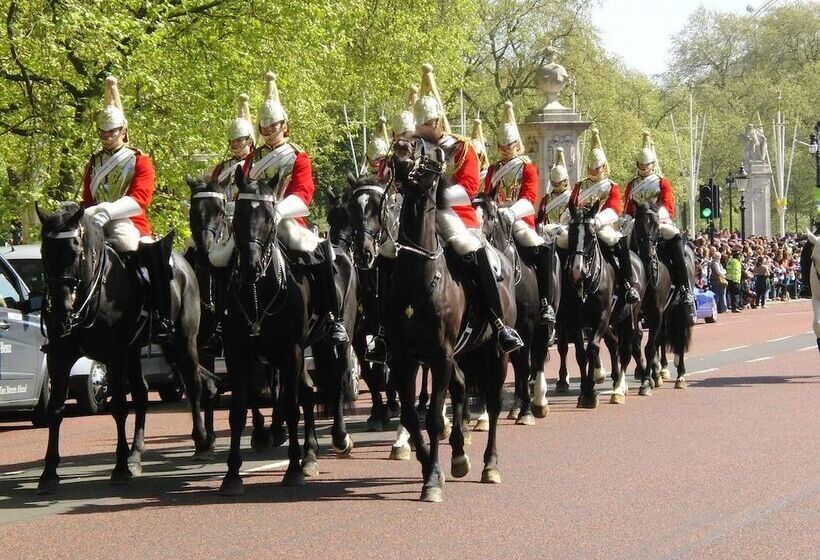 The New Kent Road Apartments