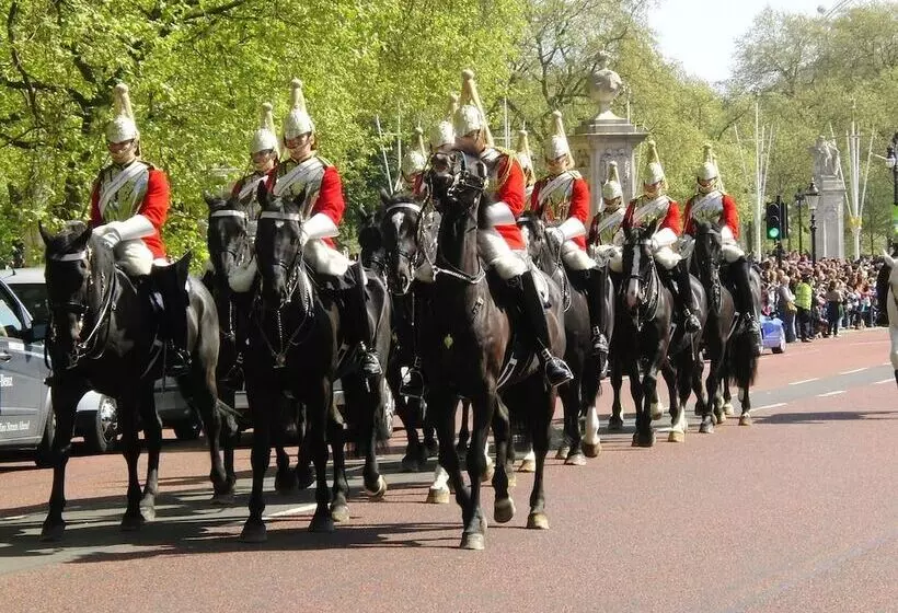 The New Kent Road Apartments