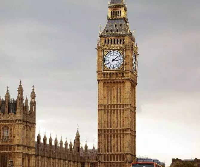 The New Kent Road Apartments