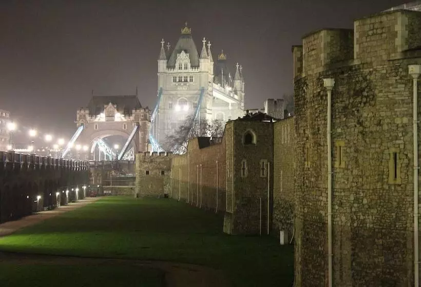 The New Kent Road Apartments